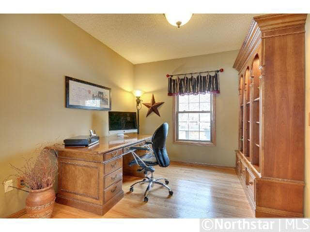 9008 McGuffey Road Eden Prairie, MN 55347 - Photo 7 of 18