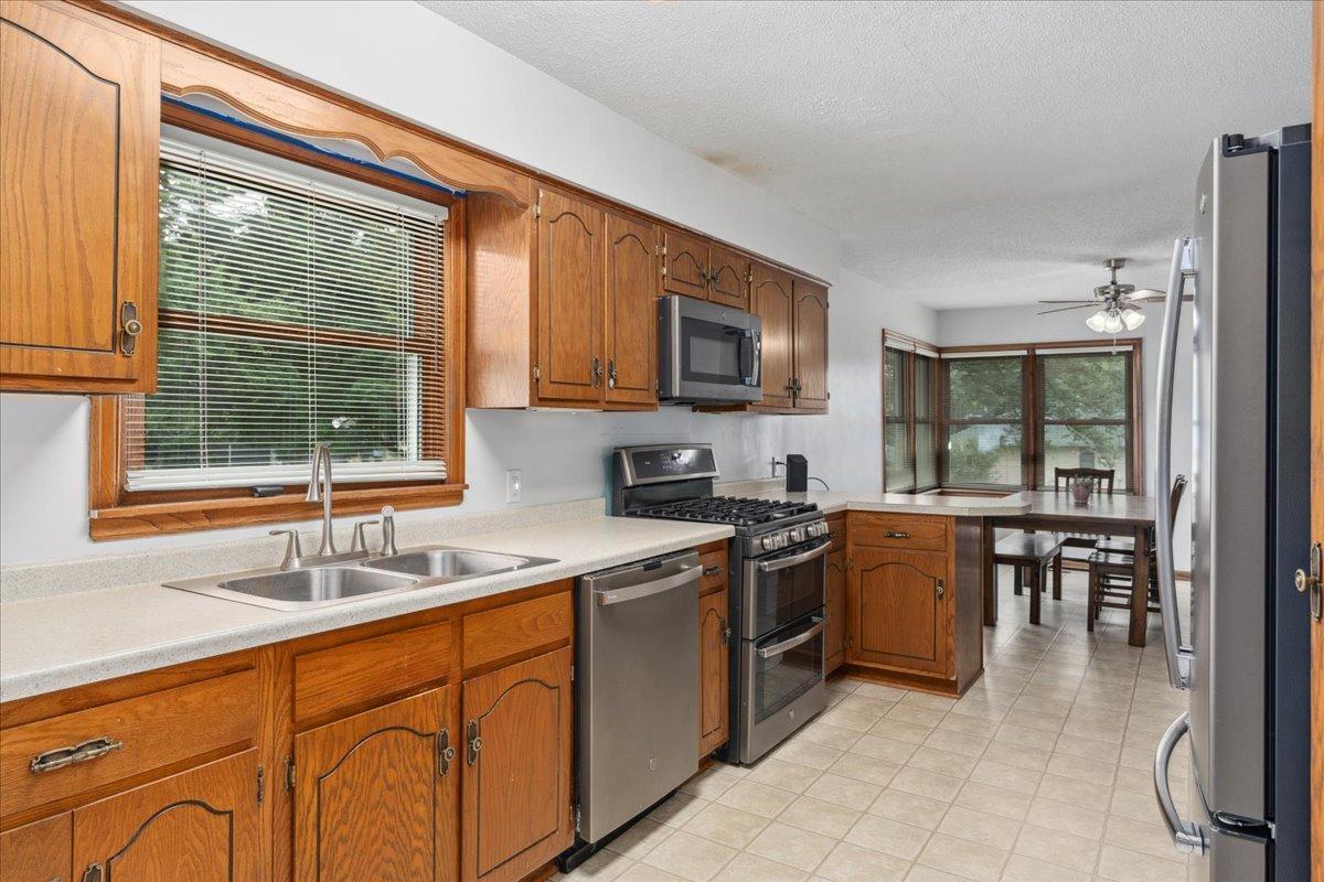 625 Kinnickinnic Street Prescott, WI 54021 - Photo 3 of 23 Gallery Image 3
