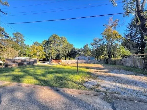 $16,500 | 1508 Holloway Drive, Pineville, LA 71360