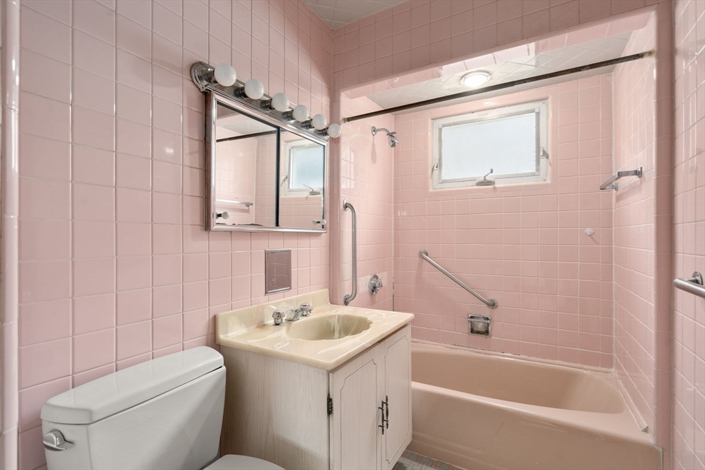 22-24 Ten Hills Road Somerville, MA 02145 - Photo 39 of 42 Gallery Image 39