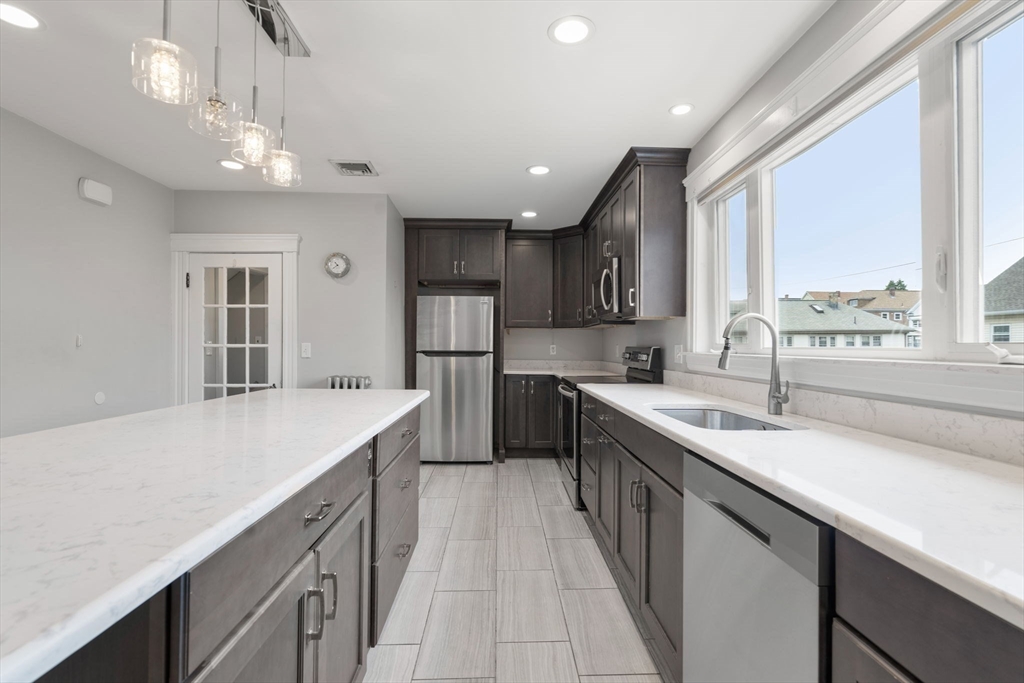 22-24 Ten Hills Road Somerville, MA 02145 - Photo 5 of 42 Gallery Image 5