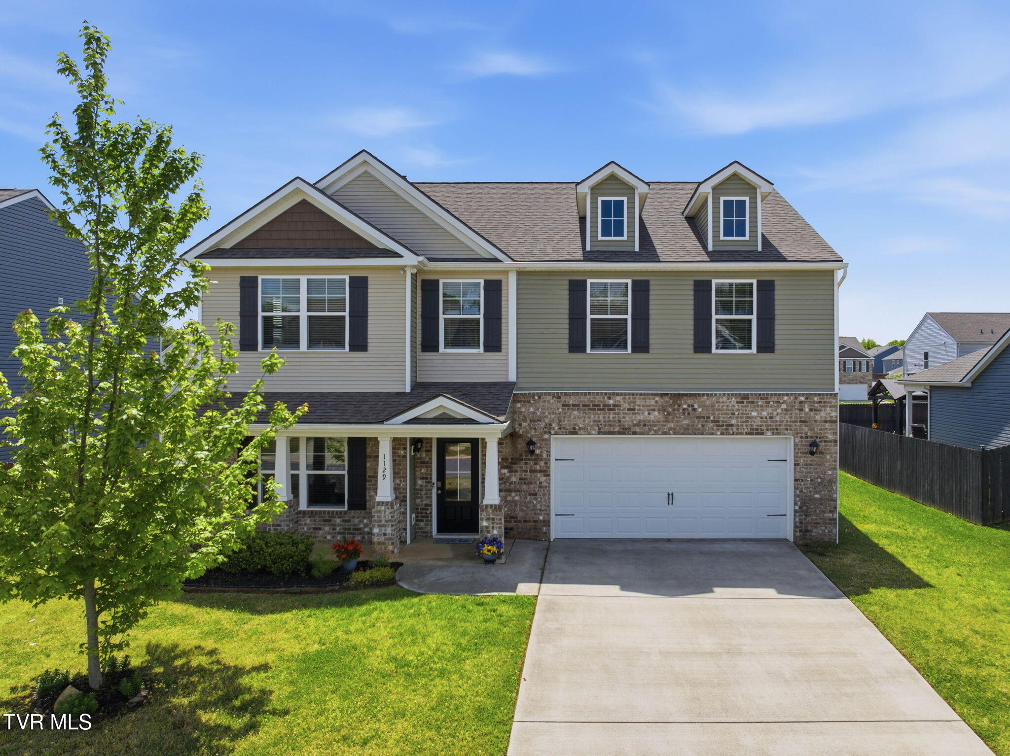 1-web-or-mls-1129 Raccoon Ln-1
