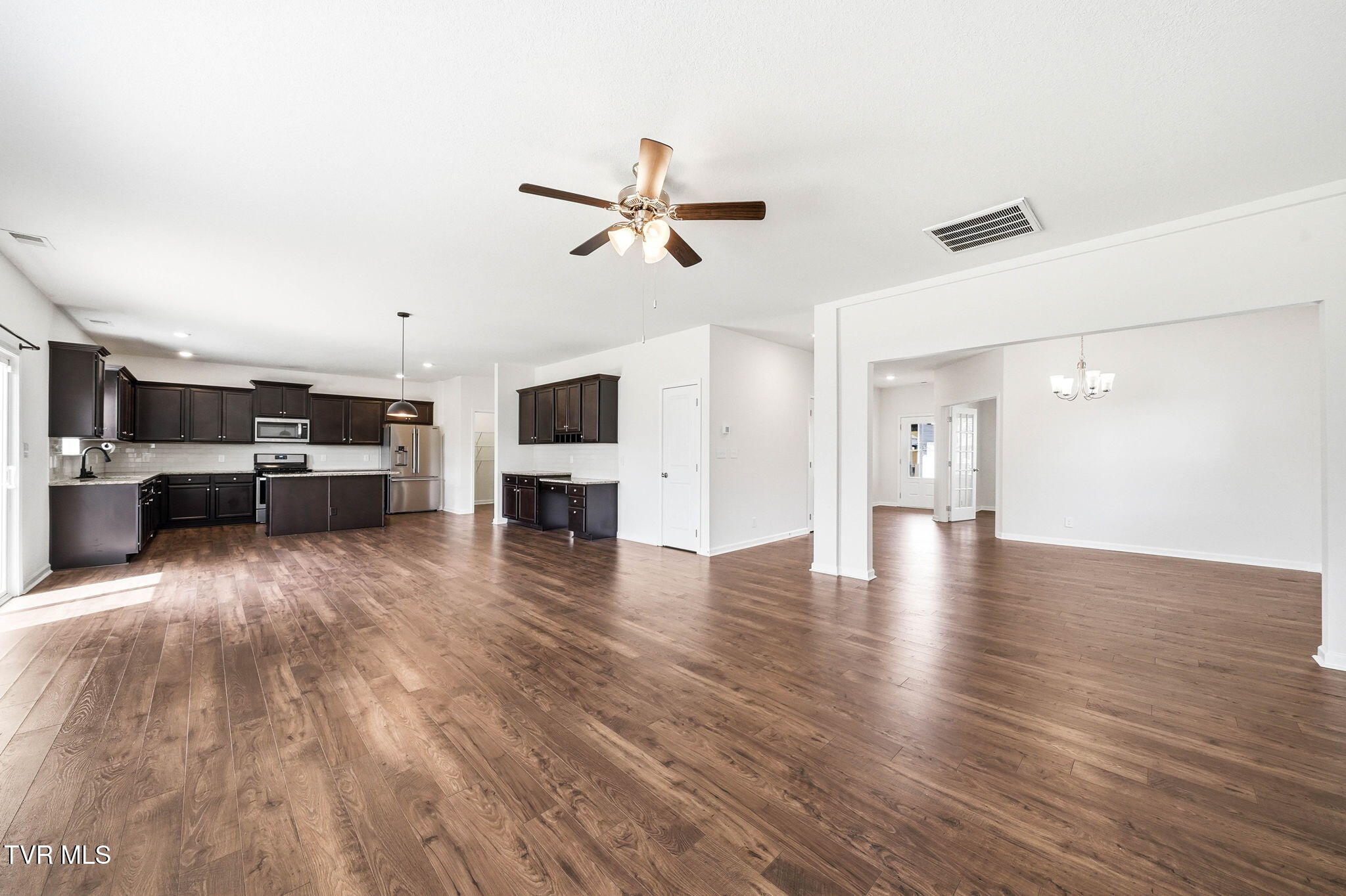 1129 Raccoon Lane Piney Flats, TN 37686 - Photo 16 of 41 47-web-or-mls-1129 Raccoon Ln-9