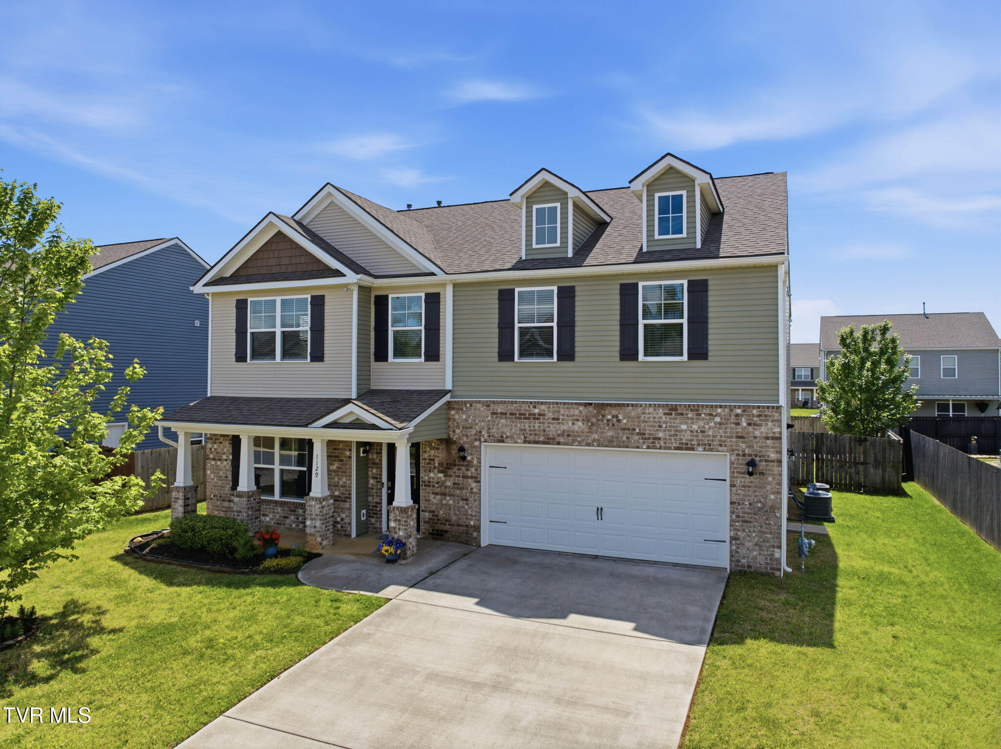 1129 Raccoon Lane Piney Flats, TN 37686 - Photo 2 of 41 12-web-or-mls-1129 Raccoon Ln-2