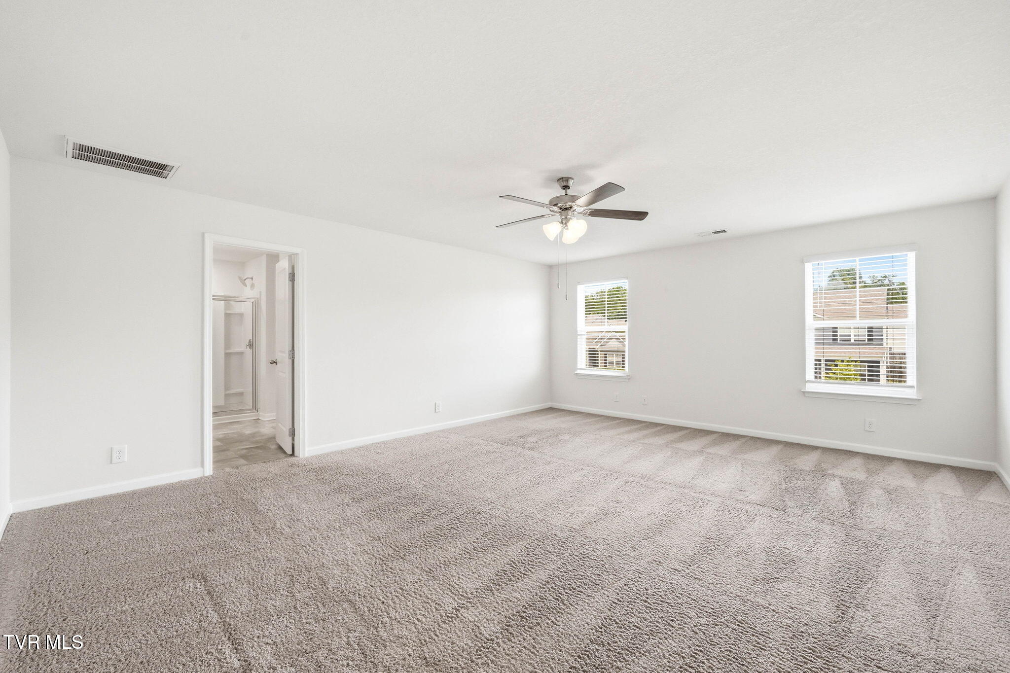 1129 Raccoon Lane Piney Flats, TN 37686 - Photo 29 of 41 25-web-or-mls-1129 Raccoon Ln-31