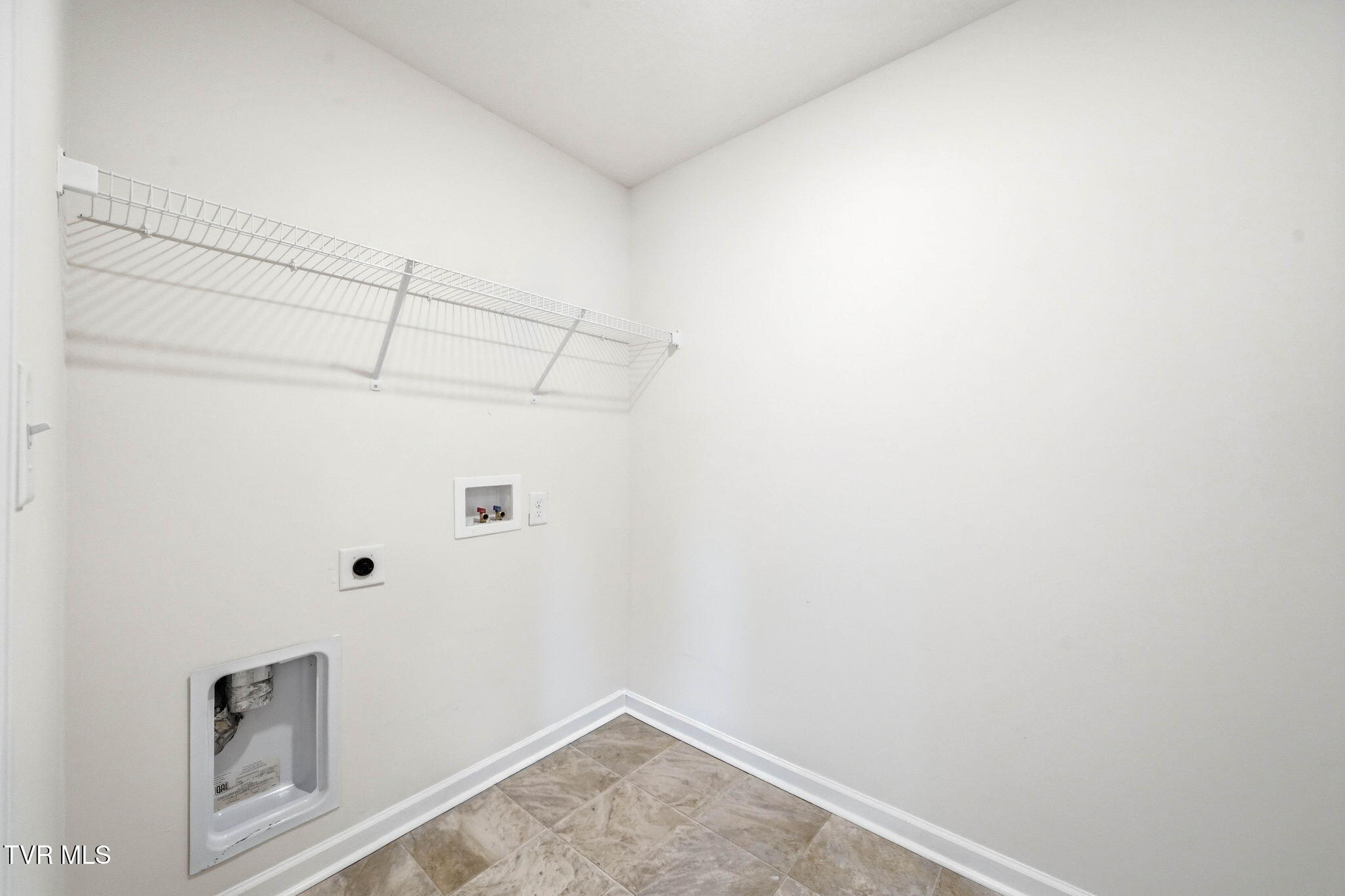 1129 Raccoon Lane Piney Flats, TN 37686 - Photo 35 of 41 30-web-or-mls-1129 Raccoon Ln-36