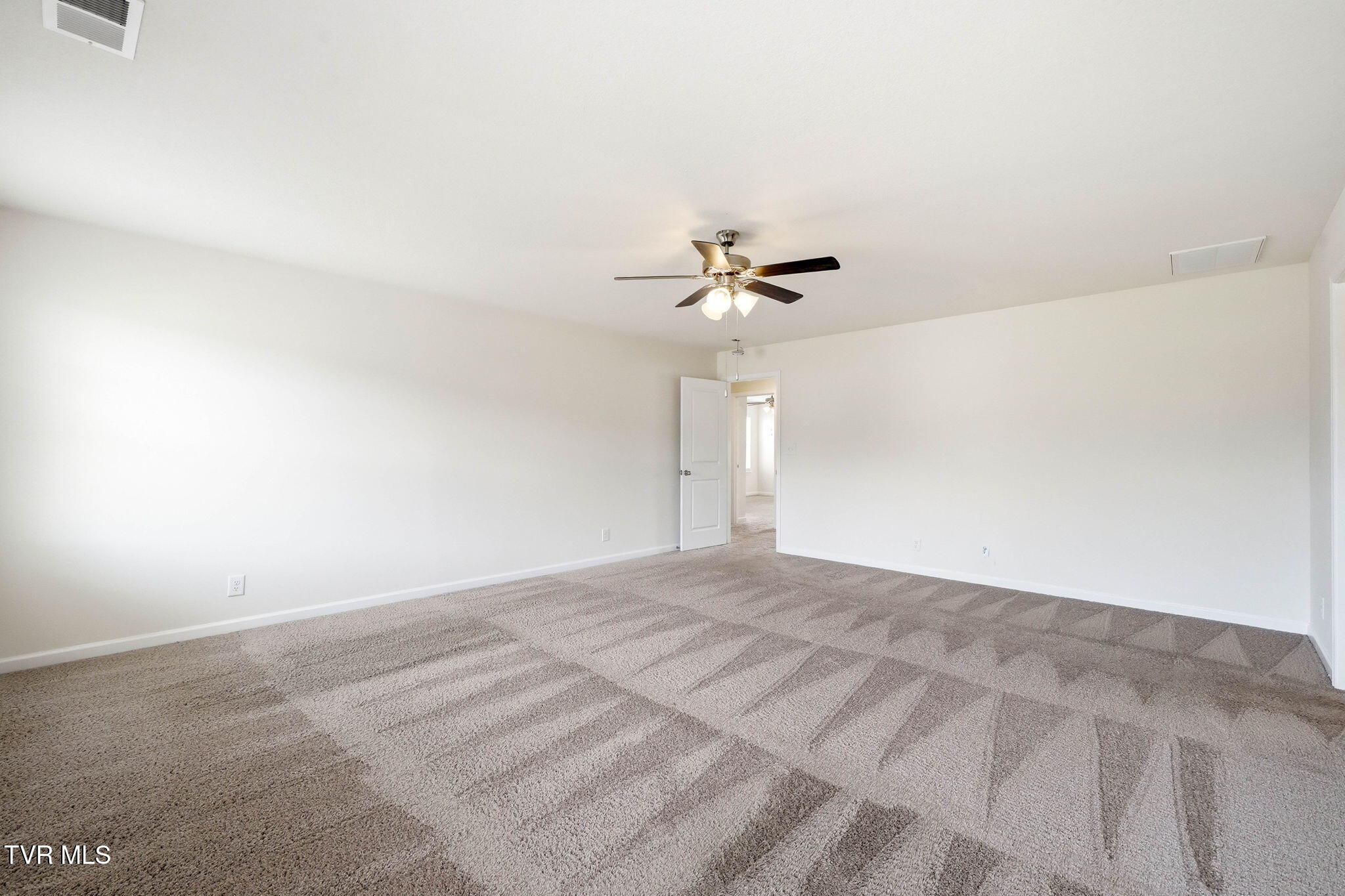 1129 Raccoon Lane Piney Flats, TN 37686 - Photo 36 of 41 26-web-or-mls-1129 Raccoon Ln-32