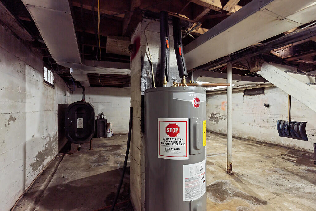 1145 Waterville Road Skowhegan, ME 04976 - Photo 23 of 113 22_BP5A8029_DxO_mls