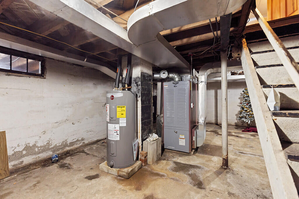 1145 Waterville Road Skowhegan, ME 04976 - Photo 24 of 113 21_BP5A8026_DxO_mls