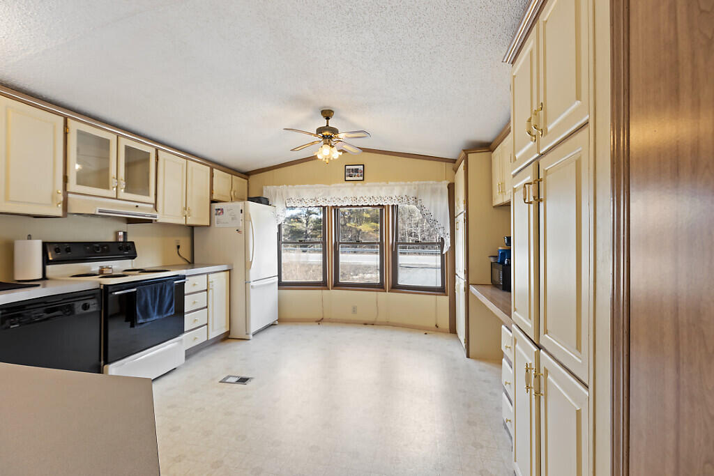 1145 Waterville Road Skowhegan, ME 04976 - Photo 29 of 113 35_BP5A8068_DxO_mls