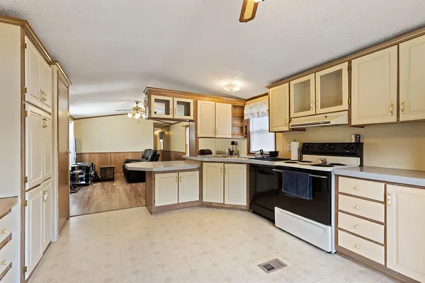 $550,000 | 1145 Waterville Road, Skowhegan, ME 04976