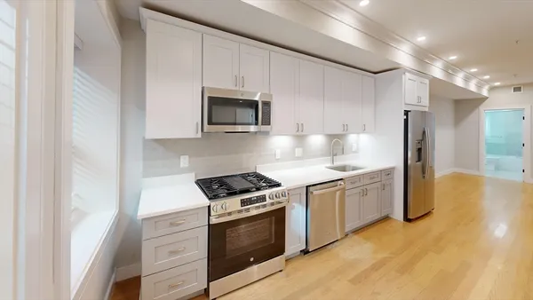 $6,400 | 230 Tremont Street, Unit 1, Boston, MA 02116