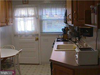 336 Steel Road Havertown, PA 19083 - Photo 4 of 5 Gallery Image 4