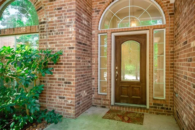 a view of entrance door of the house