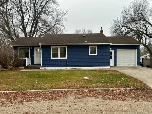 $130,000 | 104 Ross Street, Hardwick, MN 56134