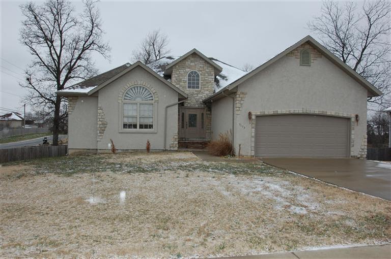 3133 West Grandview Street Springfield, MO 65803 - Photo 1 of 1 Primary Photo