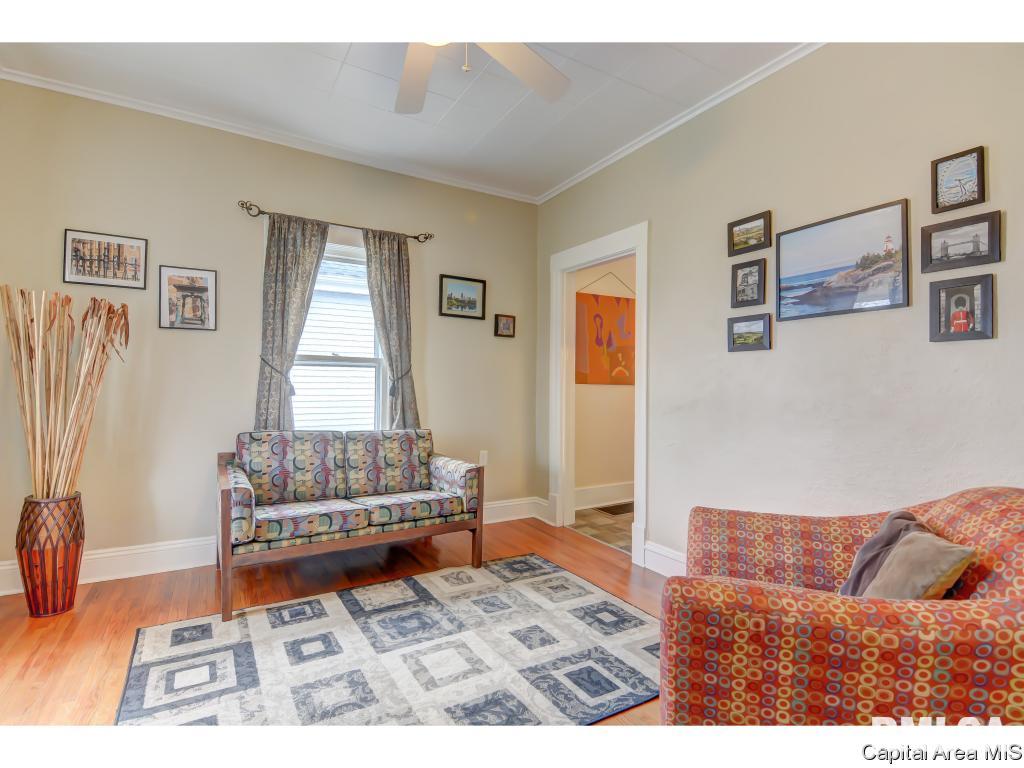 2014 North 16th Street Springfield, IL 62702 - Photo 3 of 28