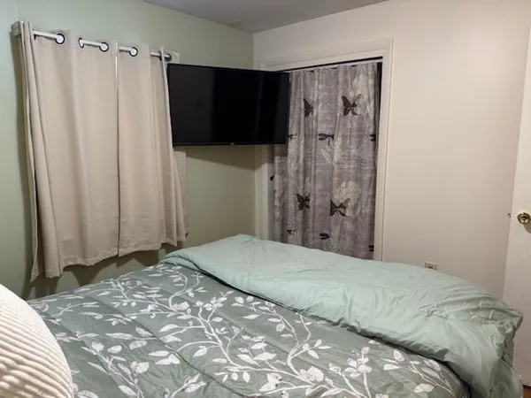 $850 | 1501 Highway 123, Stoddard, NH 03464