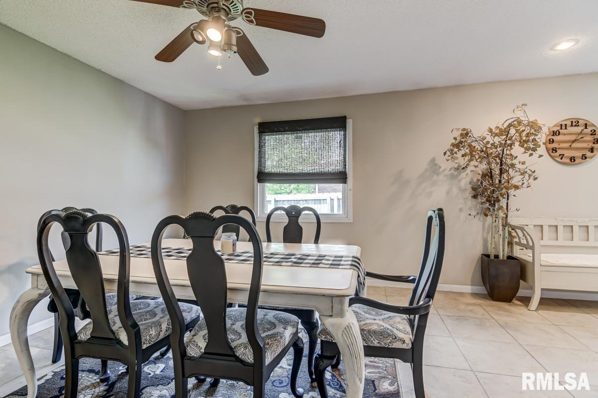 2517 Lemont Drive Springfield, IL 62704 - Photo 13 of 33 Gallery Image 13