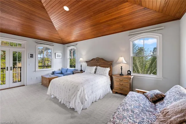 a view of a tennis court