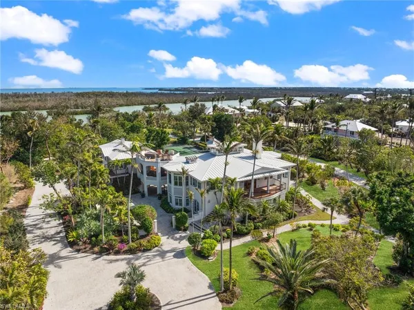 $4,695,000 | 16475 Captiva Drive, Captiva, FL 33924