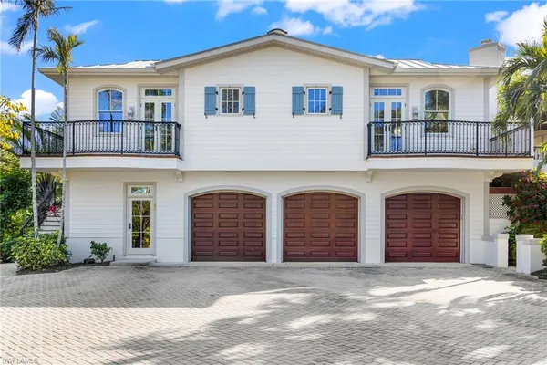 $4,695,000 | 16475 Captiva Drive, Captiva, FL 33924