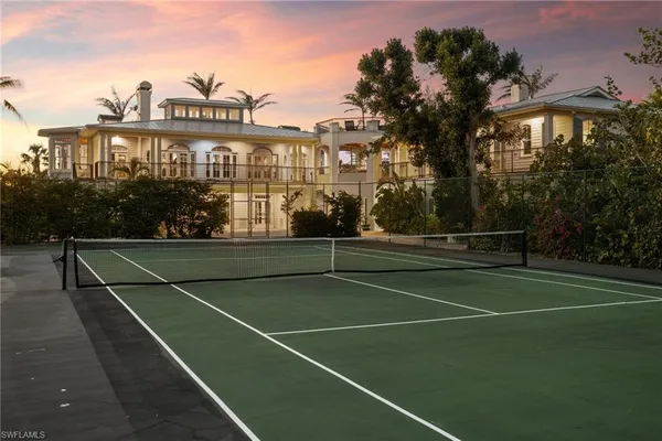 $4,695,000 | 16475 Captiva Drive, Captiva, FL 33924