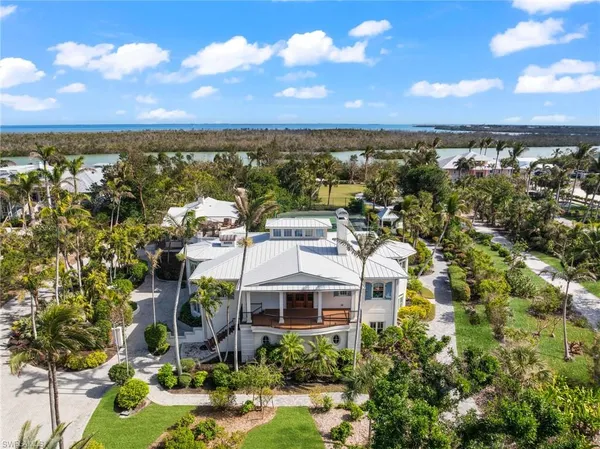 $4,695,000 | 16475 Captiva Drive, Captiva, FL 33924