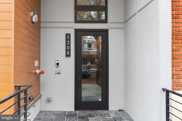 $3,500 | 1208 M Street Northwest, Unit 12, Washington, DC 20005