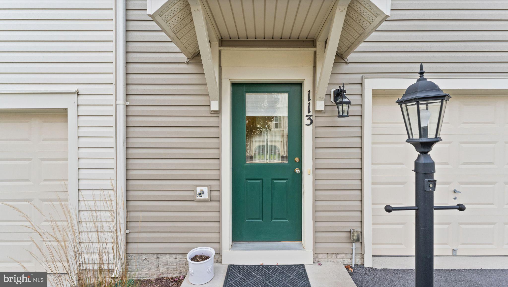 113 Splendor Gdn Way Stephenson, VA 22656 - Photo 4 of 61 Gallery Image 4