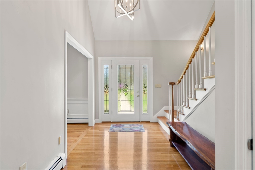19 Devonshire Road Middleton, MA 01949 - Photo 6 of 42
