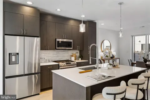 $800,000 | 1408 South Howard Street, Philadelphia, PA 19147