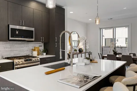 $800,000 | 1408 South Howard Street, Philadelphia, PA 19147