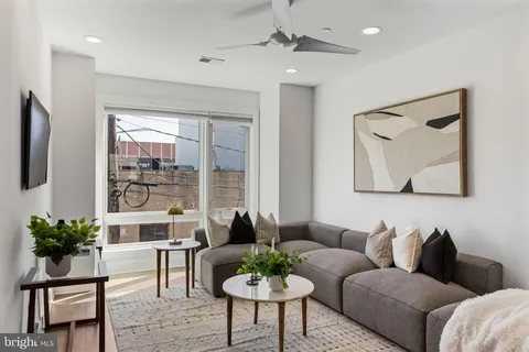 $800,000 | 1408 South Howard Street, Philadelphia, PA 19147