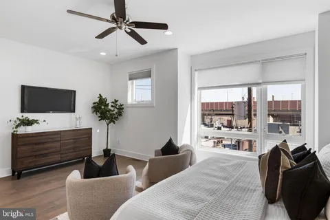 $800,000 | 1408 South Howard Street, Philadelphia, PA 19147