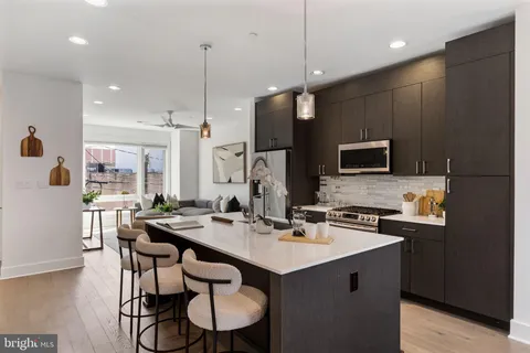 $800,000 | 1408 South Howard Street, Philadelphia, PA 19147