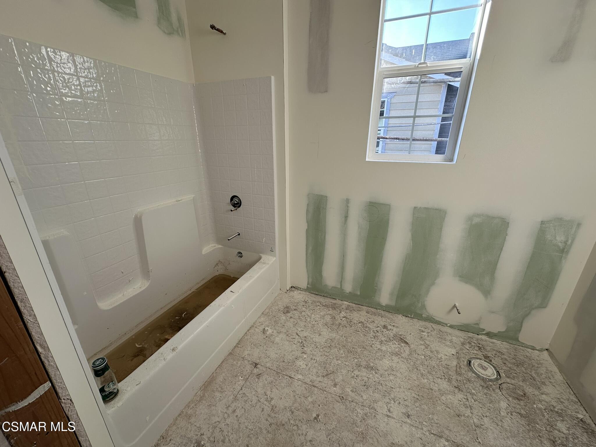 4667 Summit Avenue Simi Valley, CA 93063 - Photo 32 of 36 IMG_3823