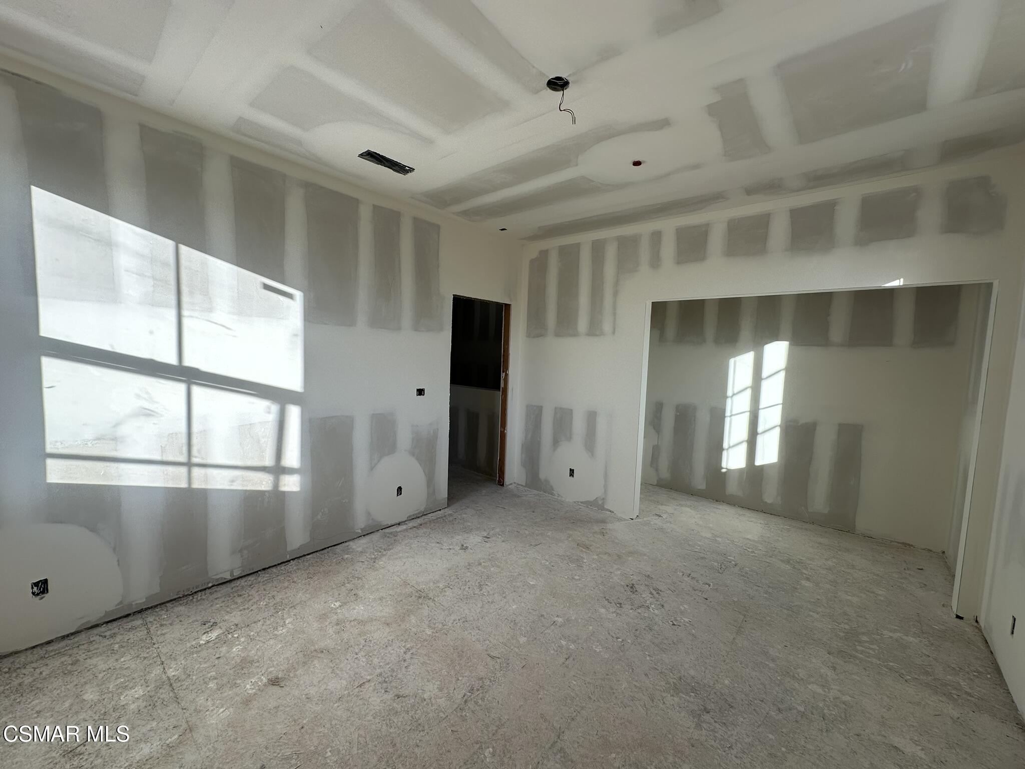 4667 Summit Avenue Simi Valley, CA 93063 - Photo 34 of 36 IMG_3825