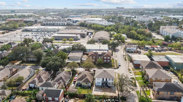 $1,500 | 3901 Dallas Street, Unit D, Houston, TX 77023