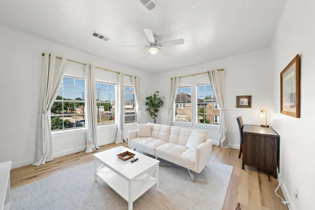 $1,500 | 3901 Dallas Street, Unit D, Houston, TX 77023