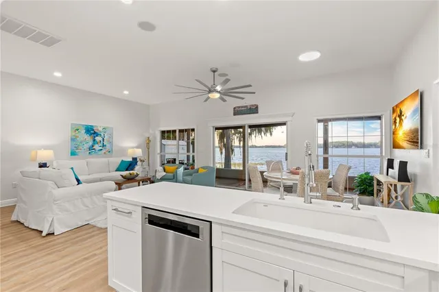 $4,900 | 17527 Canal Shores Drive, Odessa, FL 33556