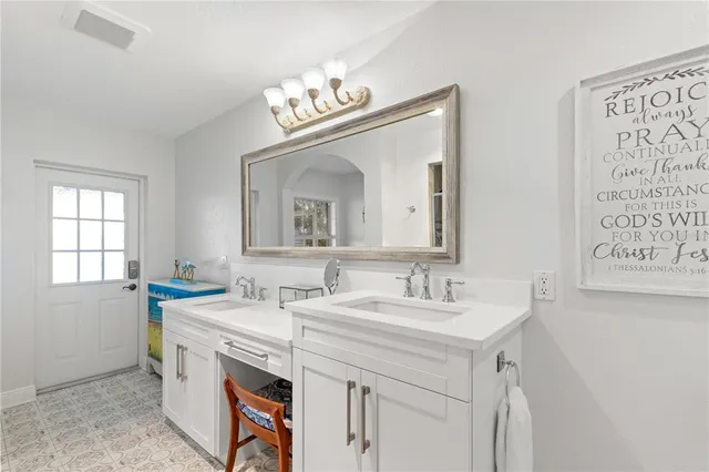 $4,900 | 17527 Canal Shores Drive, Odessa, FL 33556