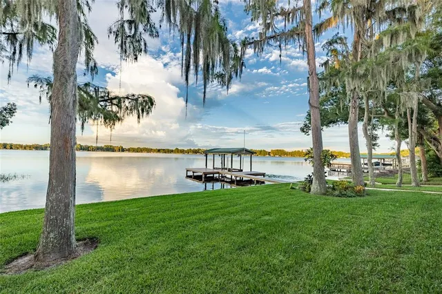 $4,900 | 17527 Canal Shores Drive, Odessa, FL 33556