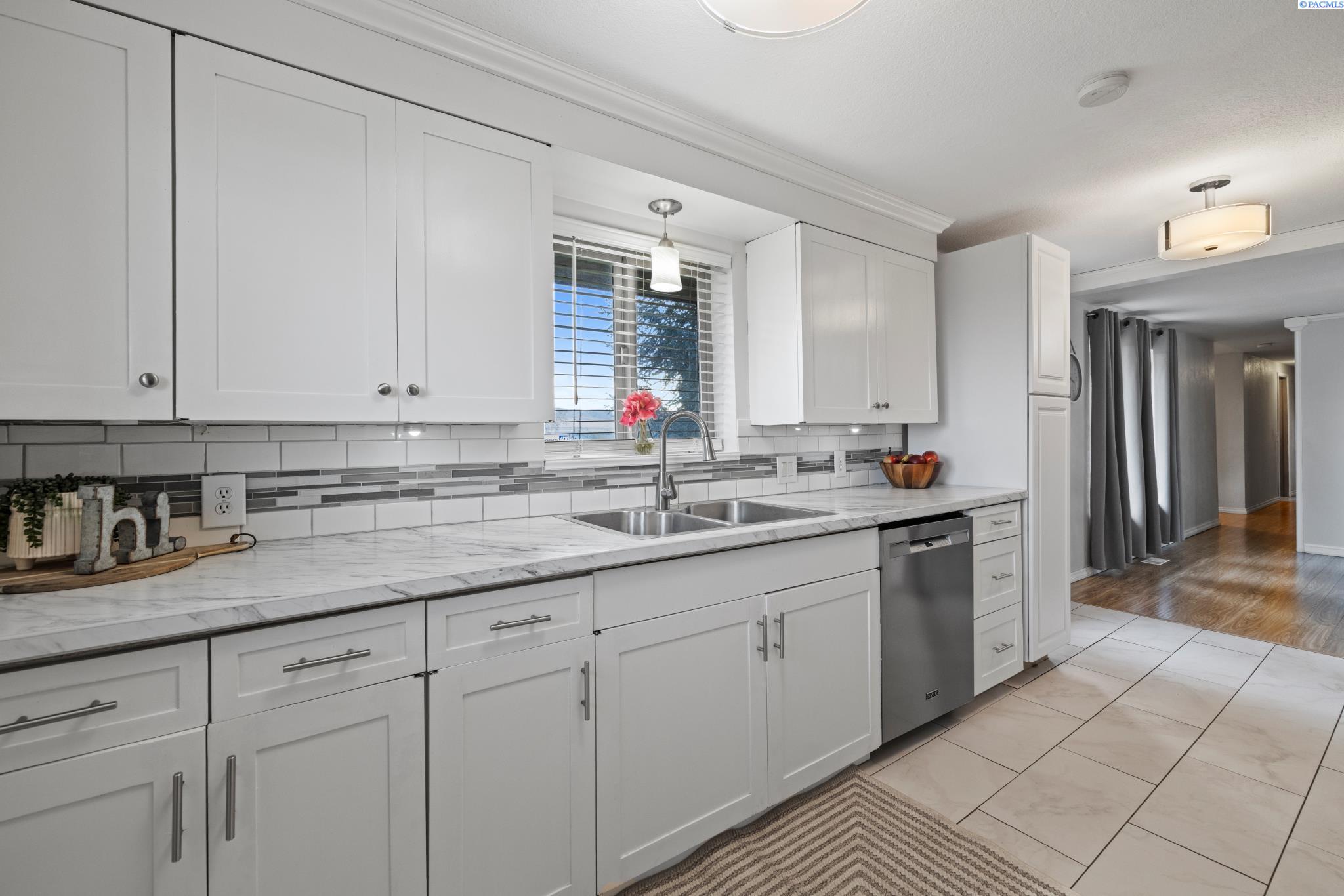 2000 County Line Road Grandview, WA 98930 - Photo 4 of 19 Gallery Image 4