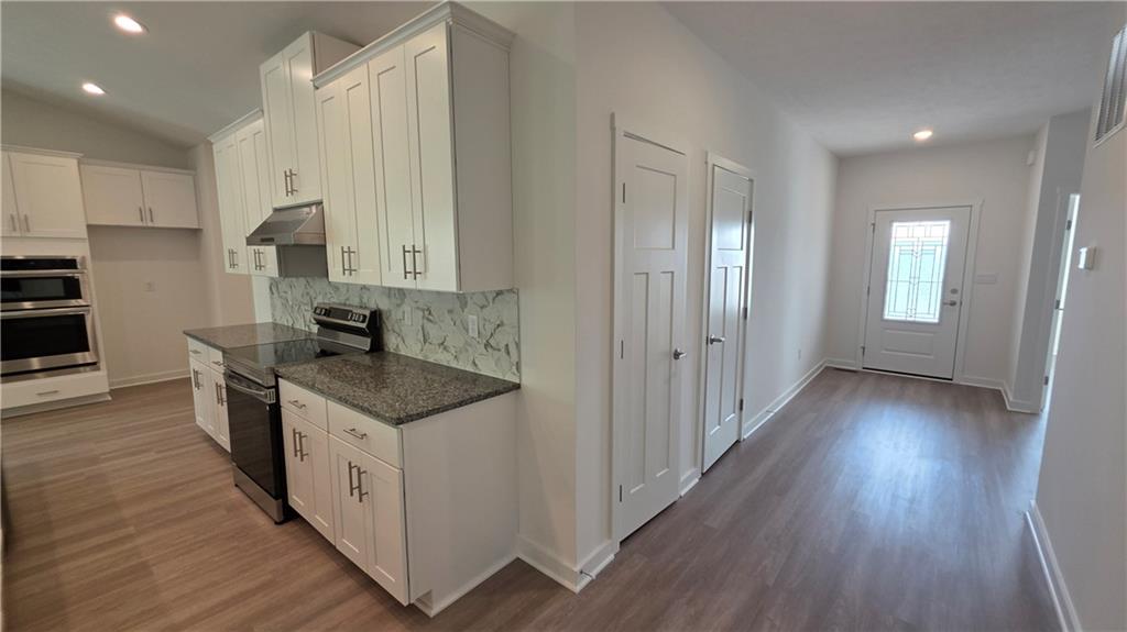 1002 Whistler Way Mars, PA 16046 - Photo 3 of 32