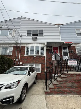 $2,900 | 31 Alan Terrace, Unit 1, Jersey City, NJ 07306