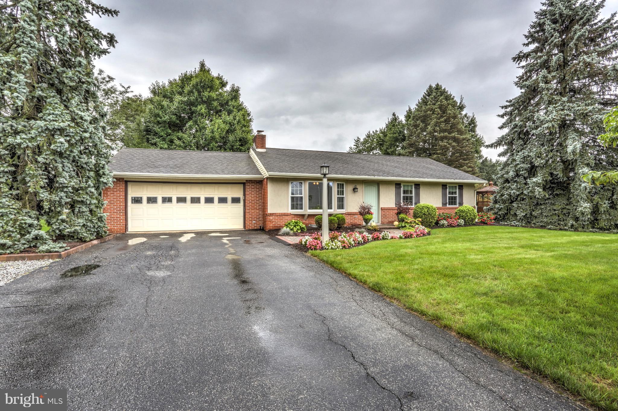 1718 Pioneer Road Lancaster, PA 17602 - Photo 2 of 46 Gallery Image 2