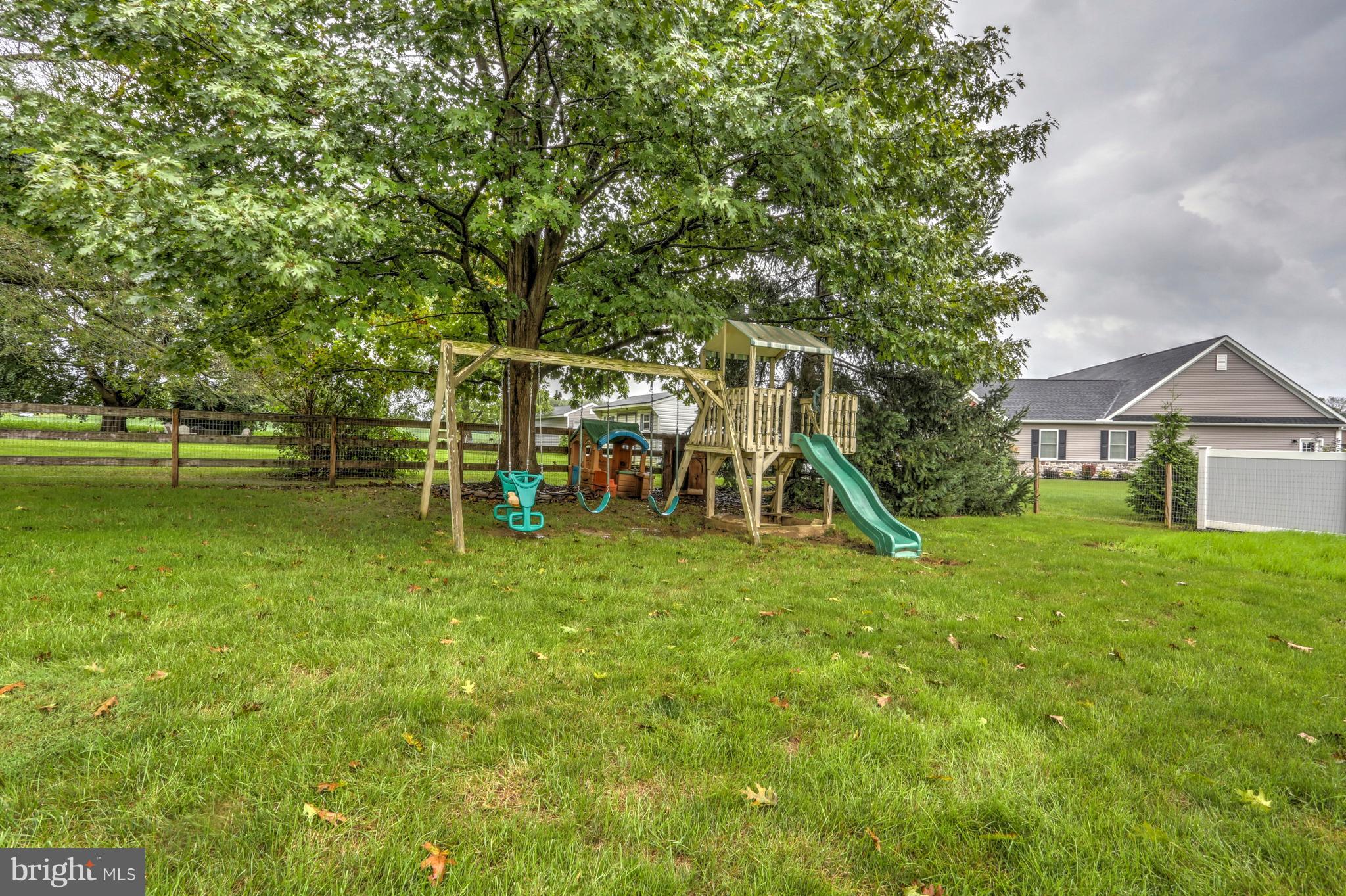 1718 Pioneer Road Lancaster, PA 17602 - Photo 15 of 46 Gallery Image 15