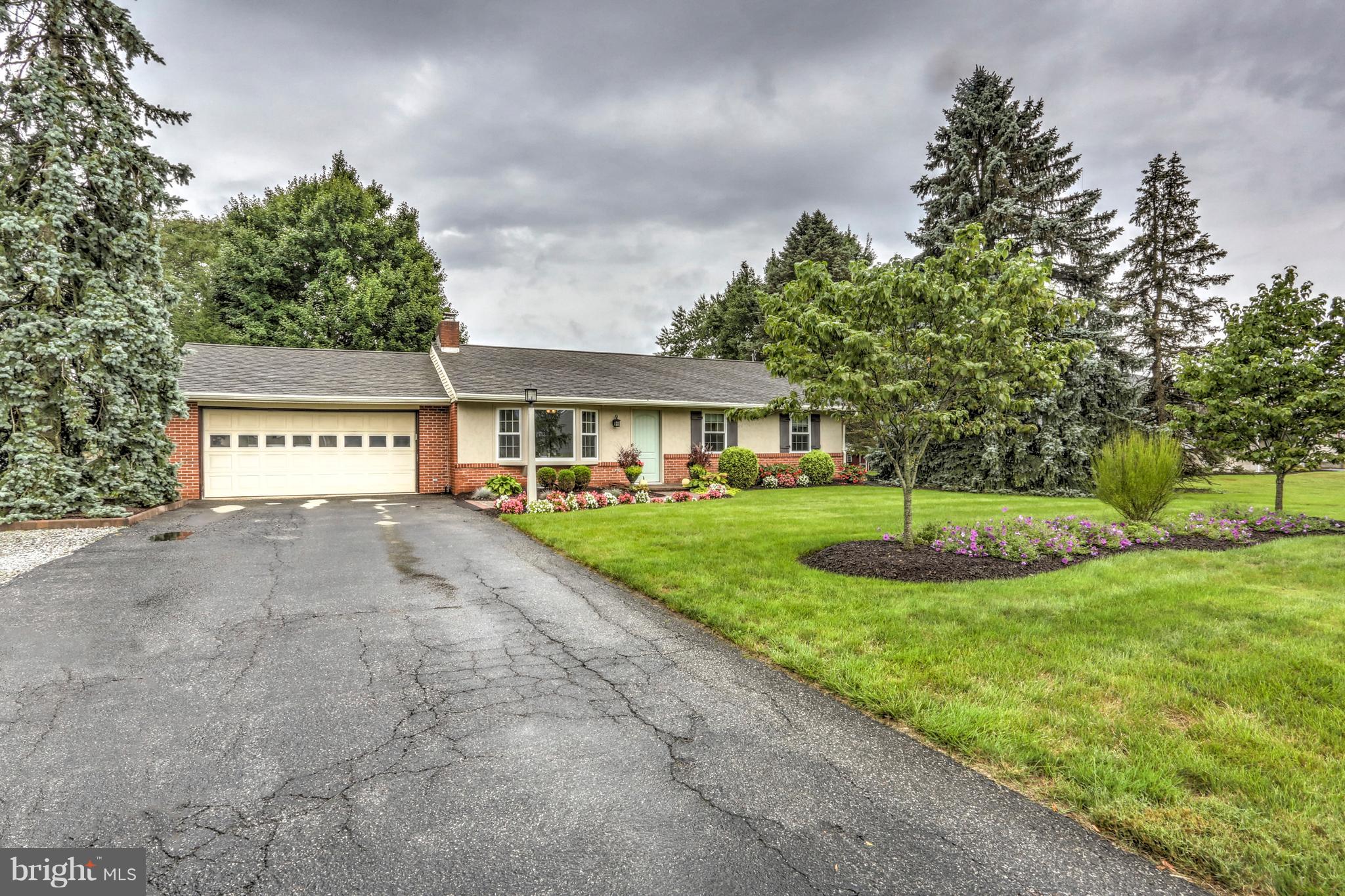 1718 Pioneer Road Lancaster, PA 17602 - Photo 5 of 46 Gallery Image 5