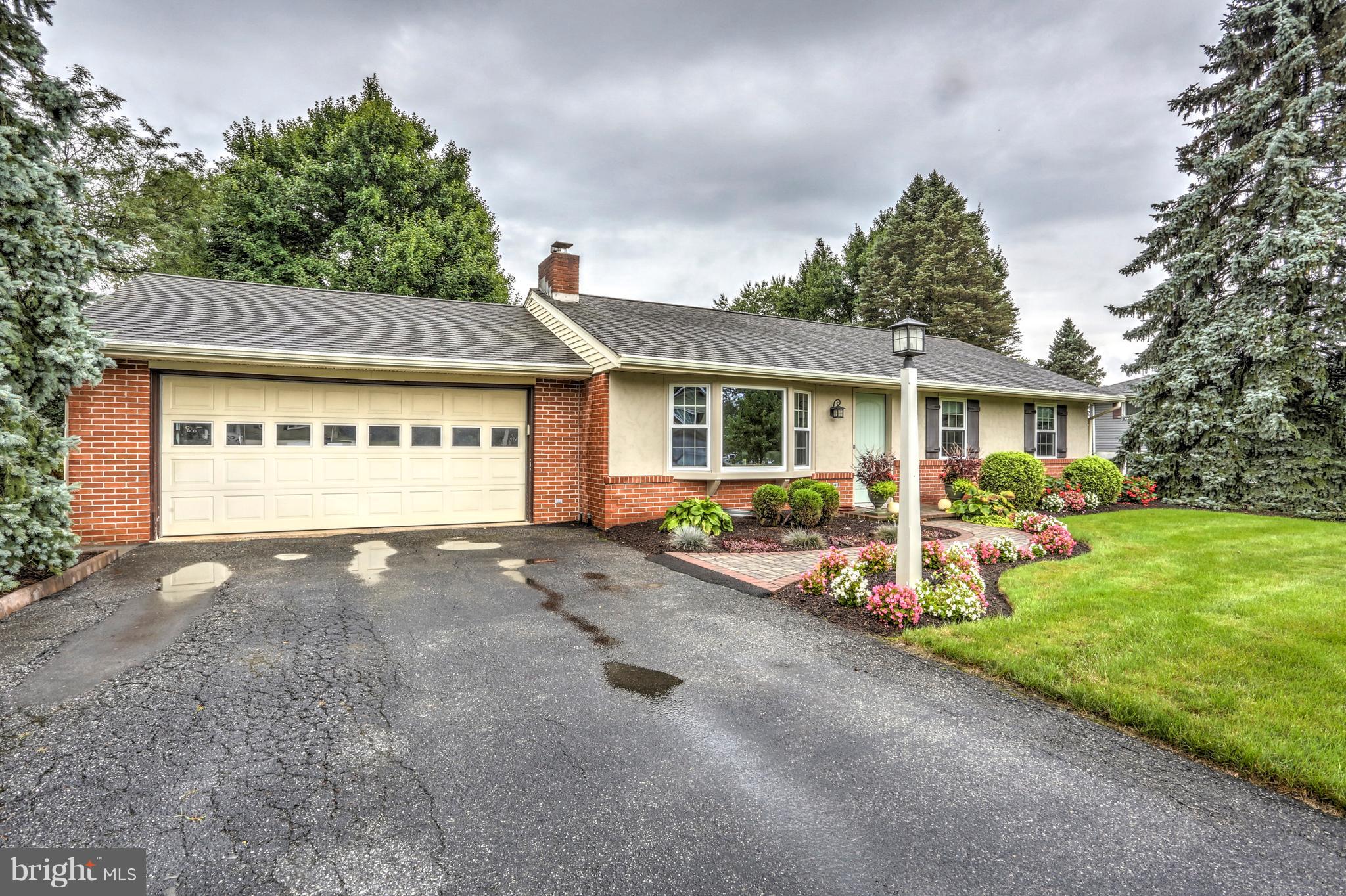 1718 Pioneer Road Lancaster, PA 17602 - Photo 6 of 46 Gallery Image 6